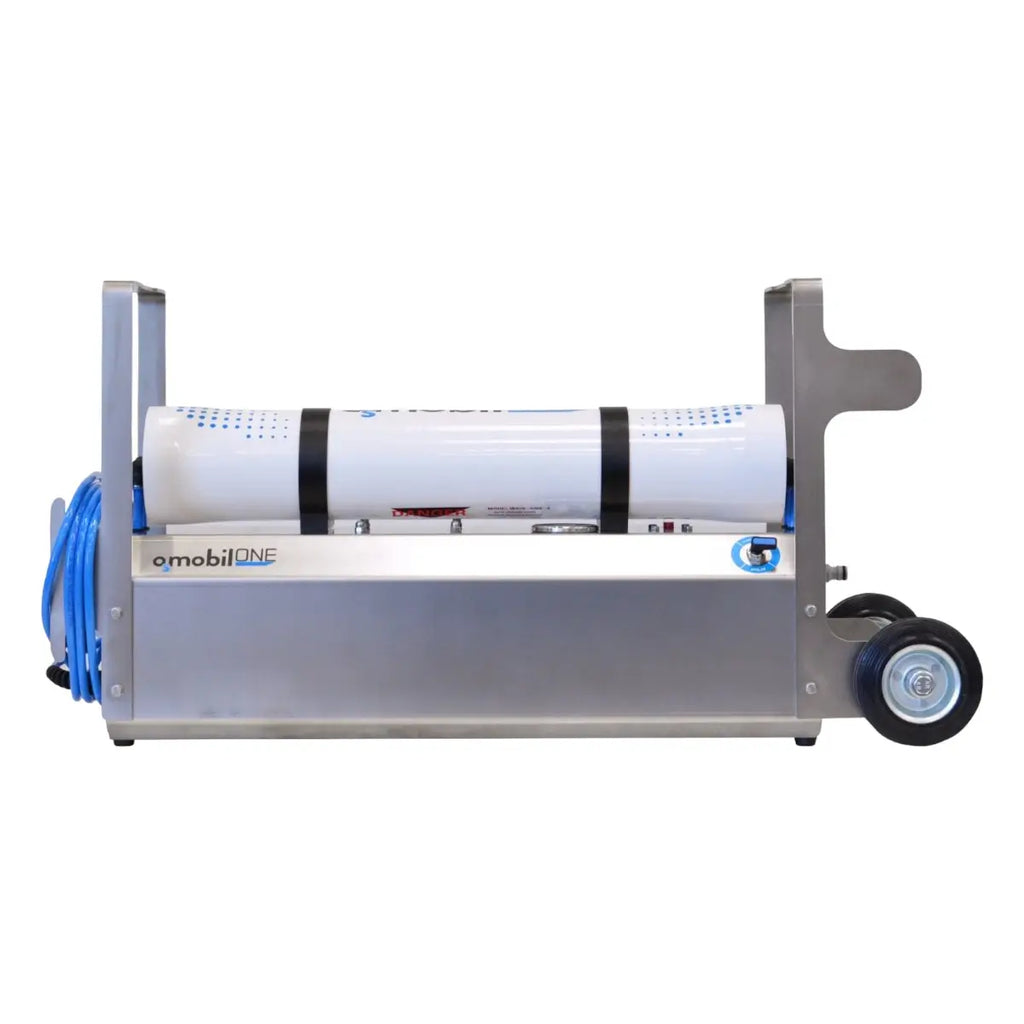 osmobil-one-mobile-osmoseanlage-fuer-das-reinigen-mit-reinwasser~5