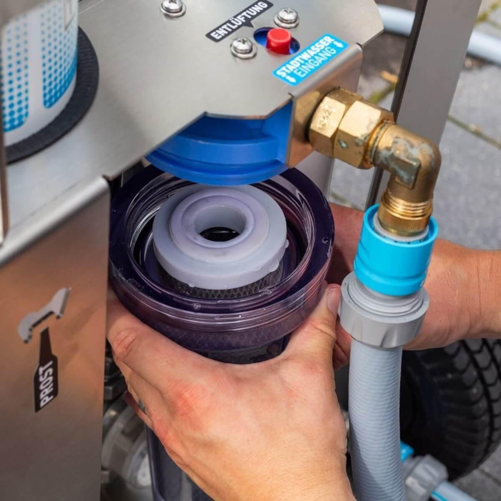 OSMOBIL PRO X für die Glas PV und Fassadenreinigung