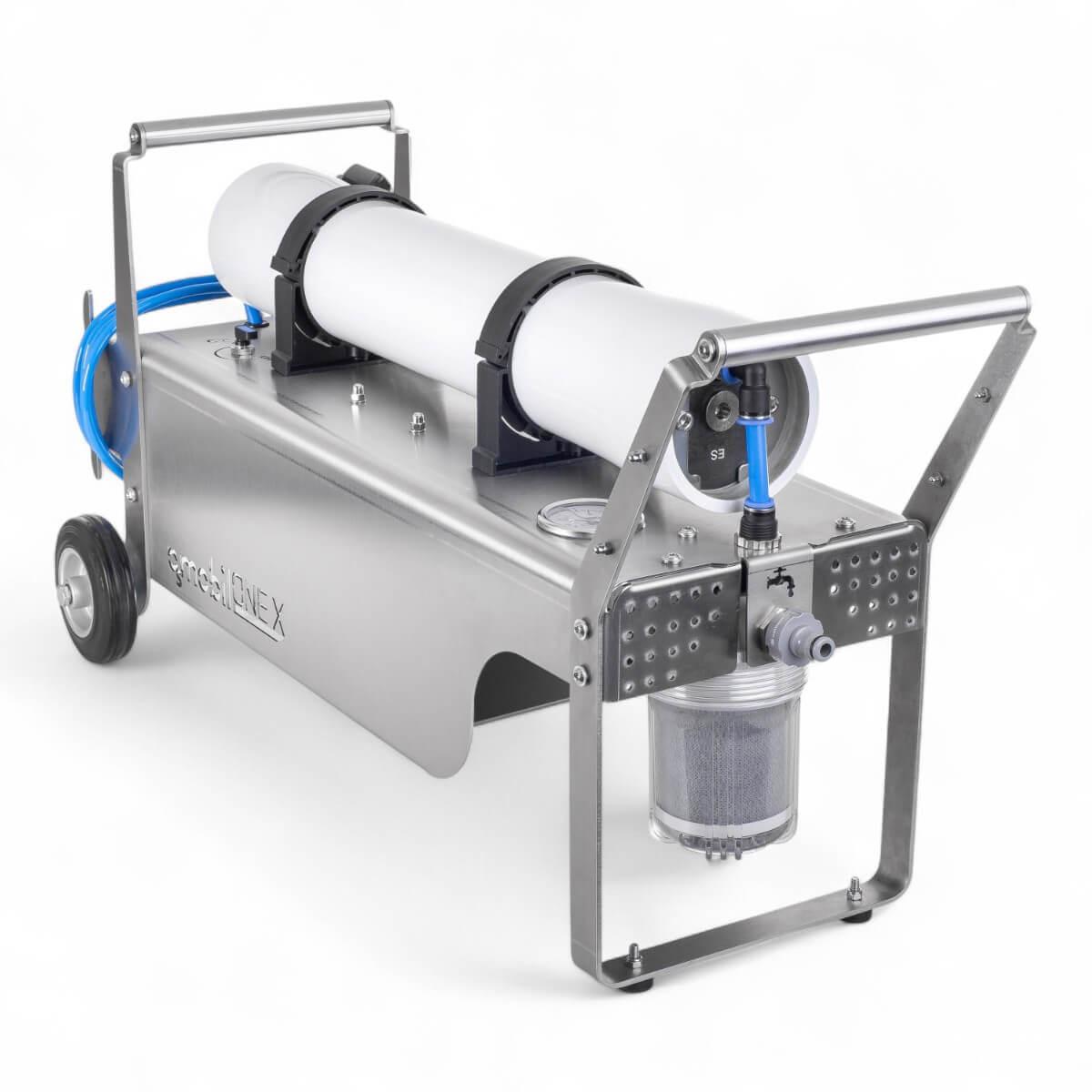 OSMOBIL ONE X für Glas-, Fassaden- und PV-Reinigung