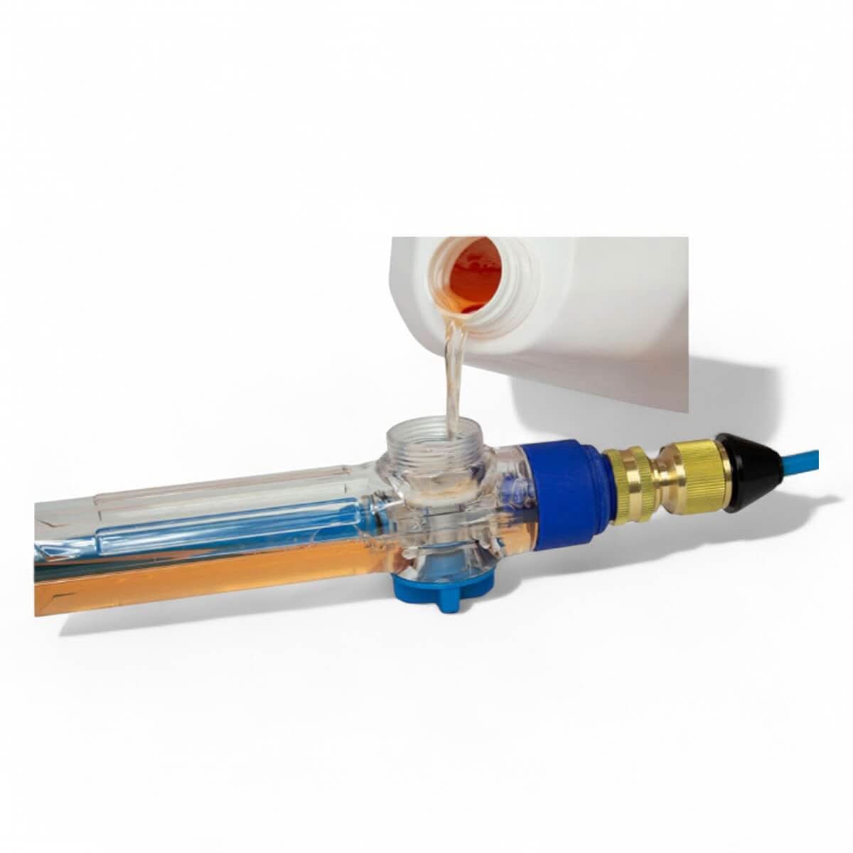 Seifendosierer für die Osmosereinigung.