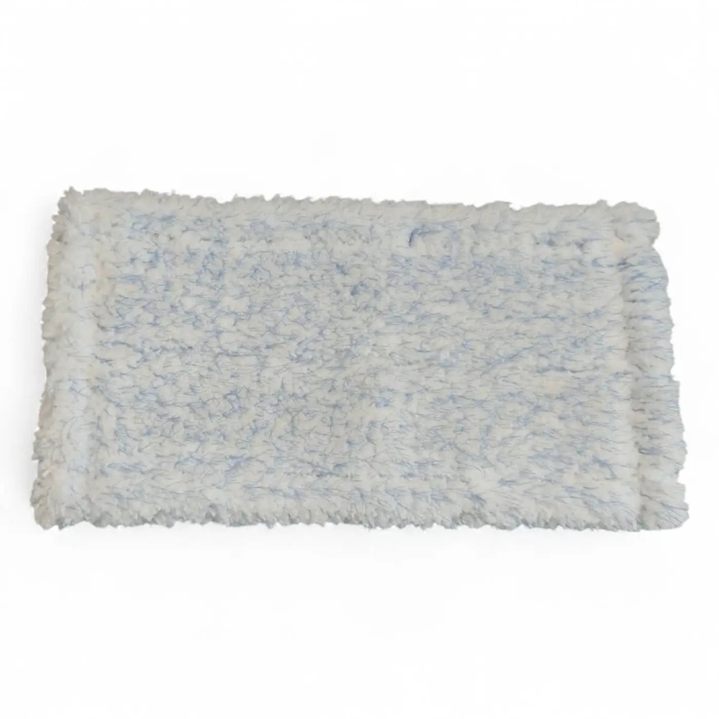 Soft, flauschiger weißer und hellblauer microfaser handpad von glanzmeister mit plüschiger struktur