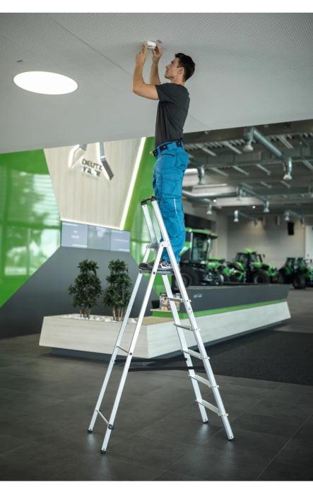 Munk Günzburger Steigtechnik ML Stufen-Stehleiter einseitig begehbar Ausführung