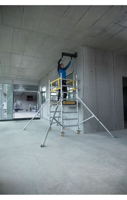 MUNK Günzburger Steigtechnik FlexxTower Ein-Personen-Gerüst.