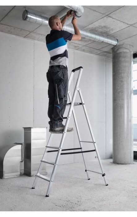 MUNK Steigtechnik ML Stufen-Stehleiter einseitig begehbar.