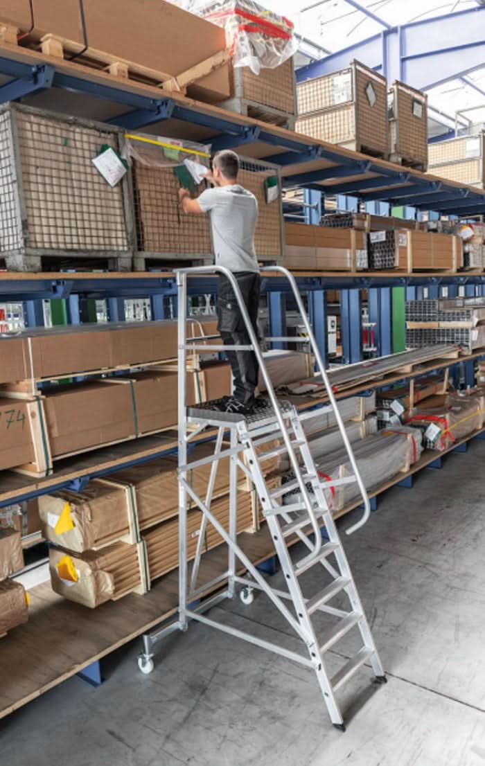 MUNK Plattformleiter fahrbar.