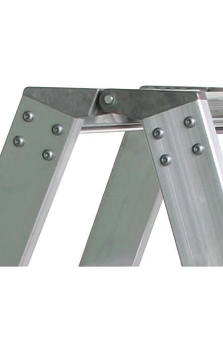 MUNK Steigtechnik Stufen-Stehleiter beidseitig begehbar mit clip-step relax.