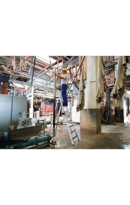 MUNK Steigtechnik Stufen-Stehleiter einseitig begehbar mit clip-step R13.