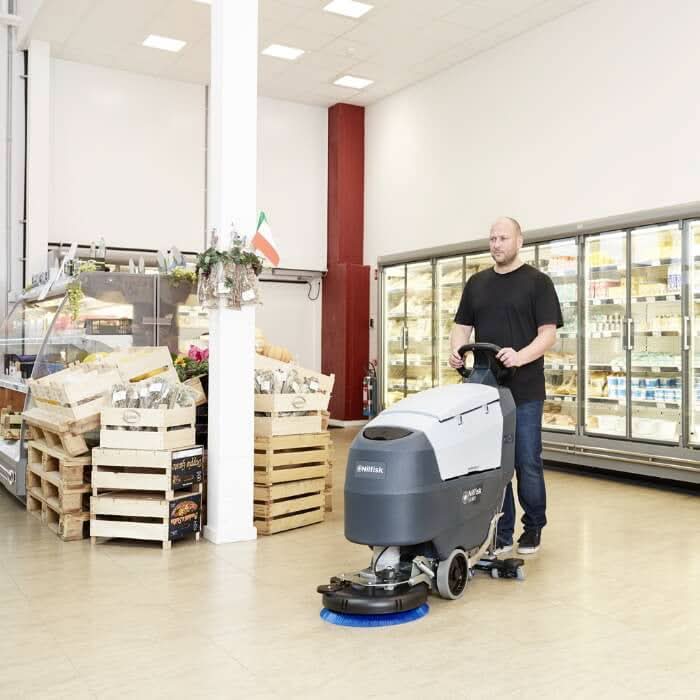 Nilfisk Scheuersaugmaschine SC401 BD Kombi.