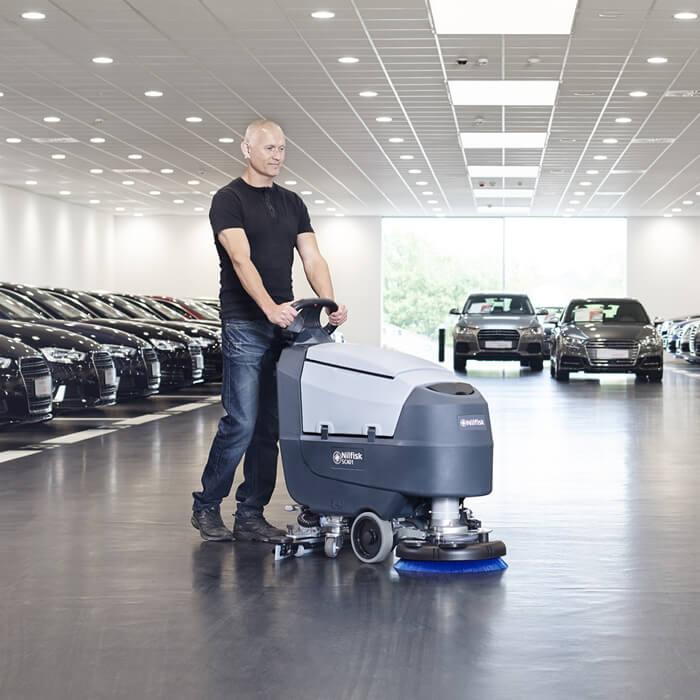 Nilfisk Scheuersaugmaschine SC401 BD Kombi Bodenreinigungsmaschine