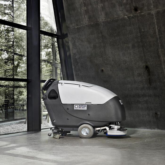 Nilfisk BA 751 C Scheuersaugautomat reinigen saugen kehren leise  9087246020