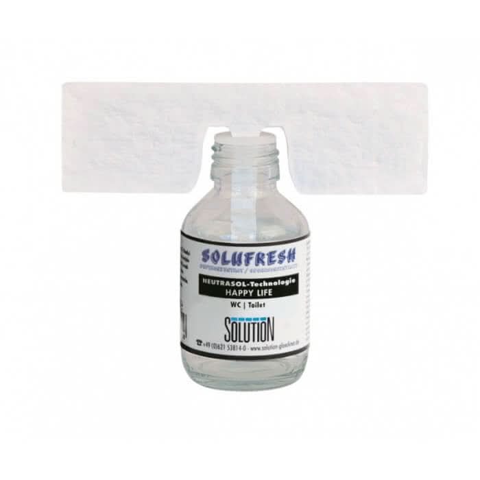 Klare glasflasche mit weißem etikett von solufresh toilettenlösung duftkonzentrat happy life wc