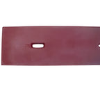 Roter rechteckiger gummimatte mit zwei länglichen aussparungen für tennant sauglippe hinten t5680 rückseite