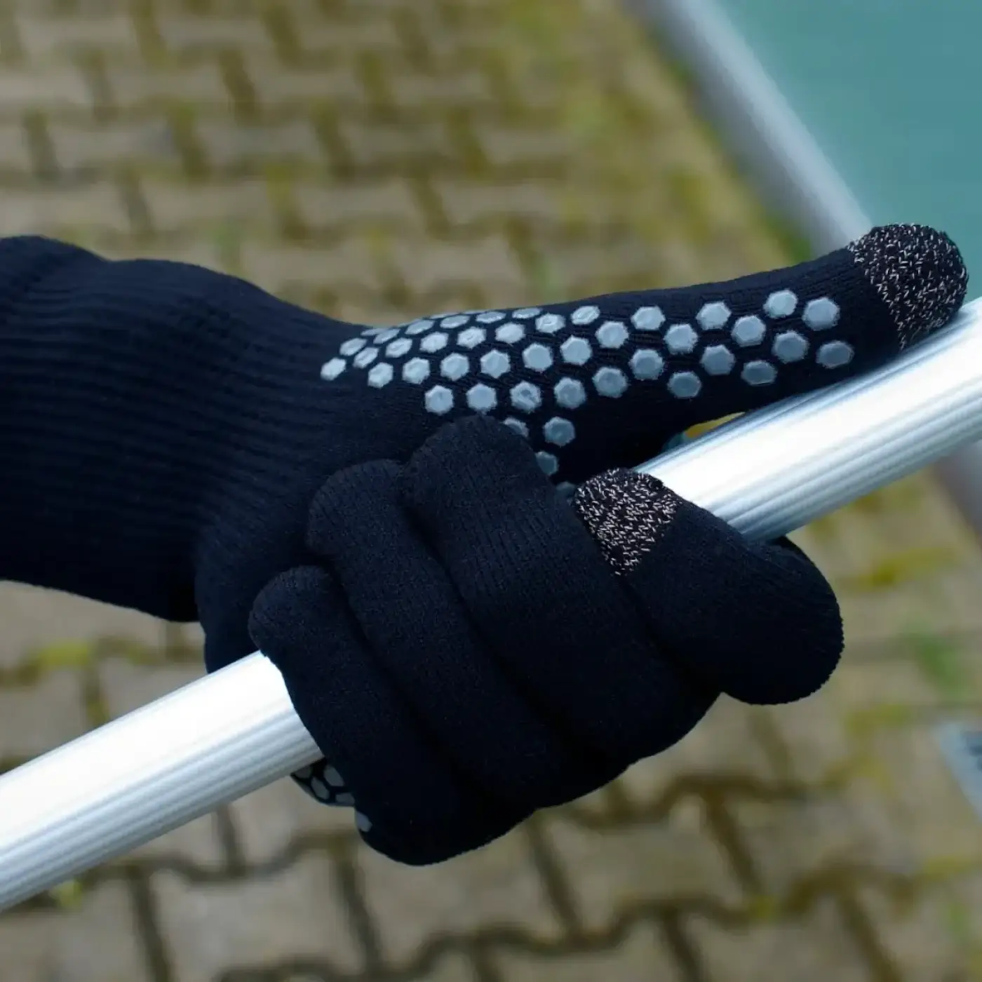 Unger ergotec glasreinigungshandschuhe glon schwarze touchscreen-kompatible griffhandschuhe mit hexagonalem muster auf der handfläche