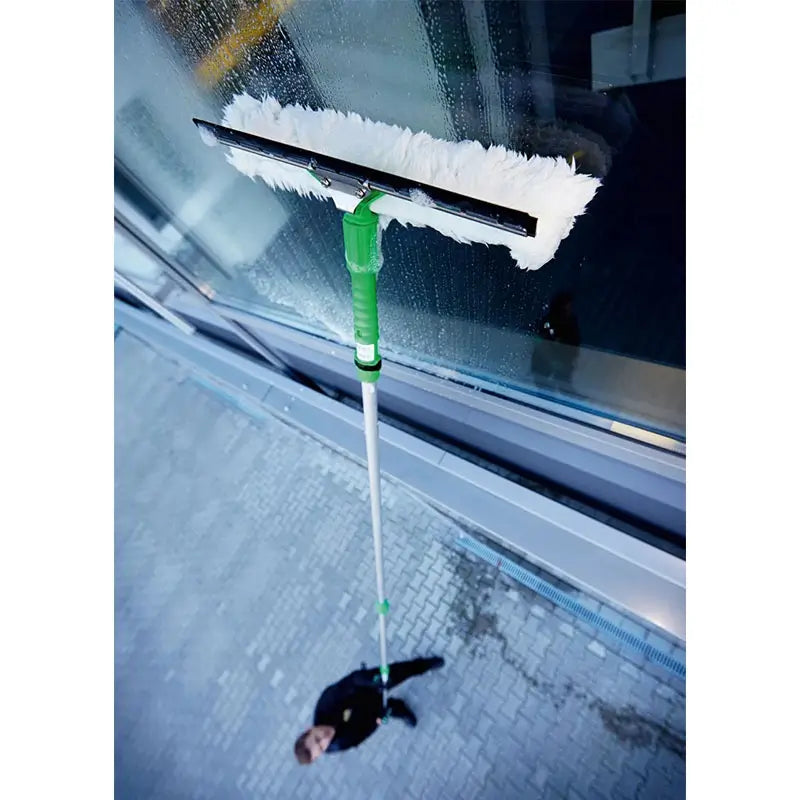 Unger VisaVersa Anwendung mit Teleskopstange