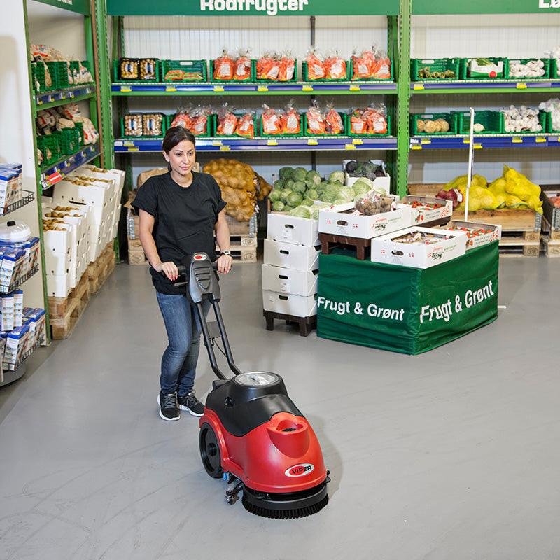 Viper AS380 Reinigungsmaschine mit Batterie Anwendungsbeispiel 2 Supermarkt