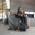 Viper Große Scheuersaugmaschine AS710R Hotel