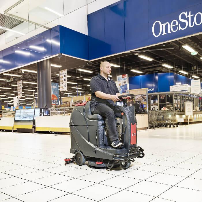 Viper Micro-Aufsitz-Scheuersaugmaschine AS530R Supermarkt