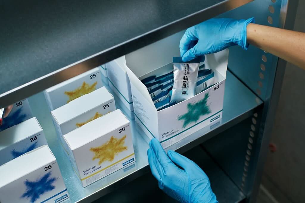 Wetrok Granusan Sanitärreiniger Sticks.